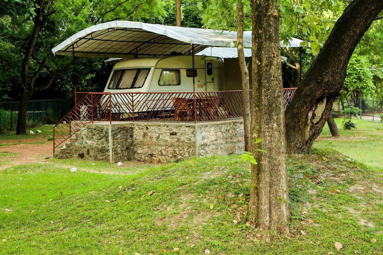 Malwathu Oya Caravan Park Bed and Breakfast Anuradhapura Exterior foto