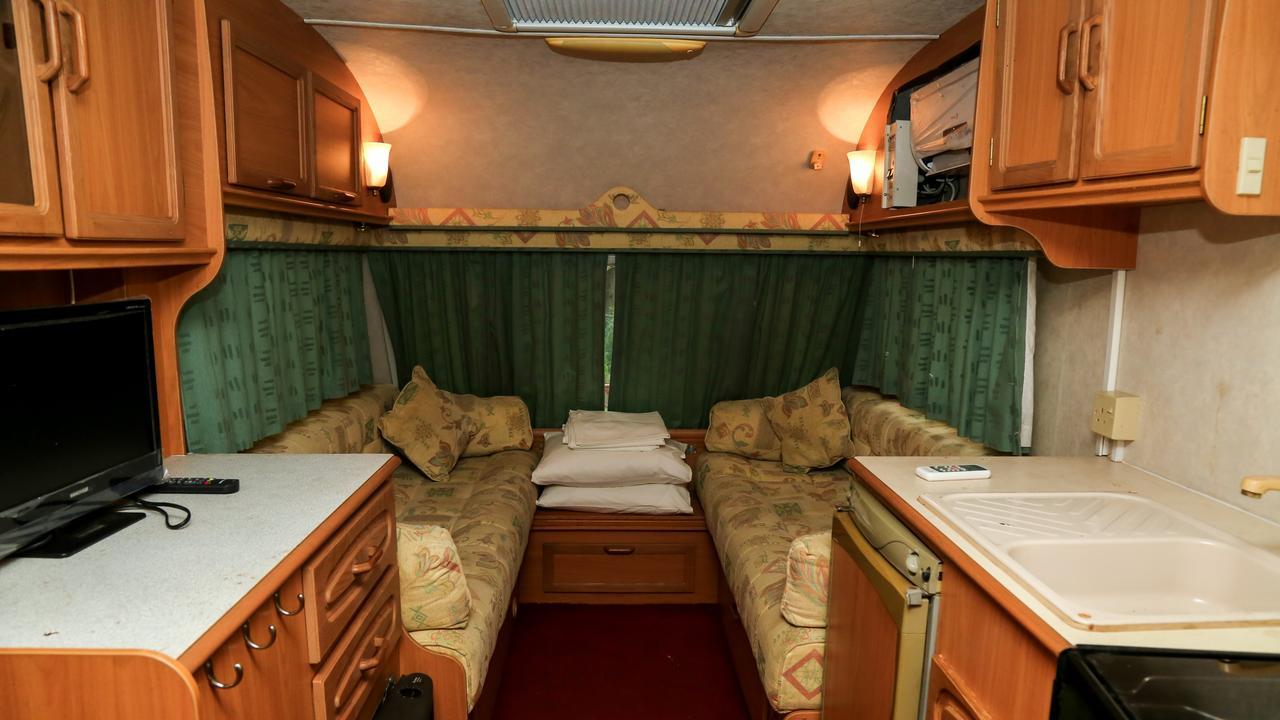 Malwathu Oya Caravan Park Bed and Breakfast Anuradhapura Exterior foto